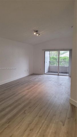 2851 N Oakland Forest Dr 210, Oakland Park, FL 33309