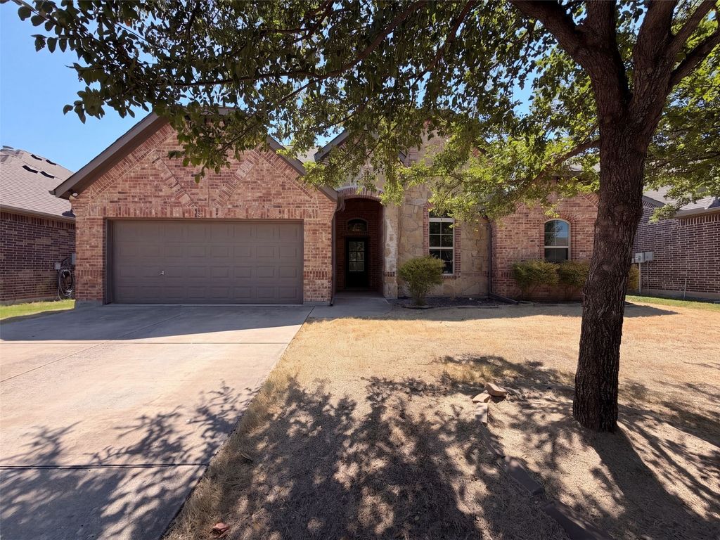 1683 St Croix Street, Burleson, TX 76028 — exterior