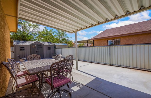 1404 Don Reynaldo Street SW, Albuquerque, NM 87121