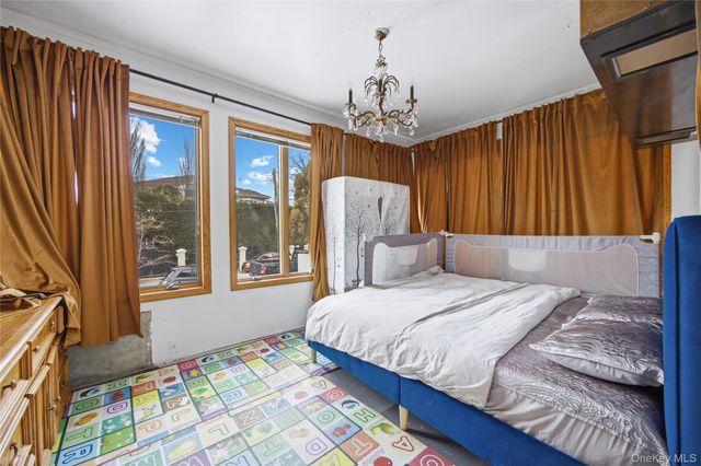 16016 Riverside Drive, Beechhurst, NY 11357