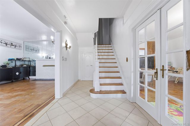 16016 Riverside Drive, Beechhurst, NY 11357