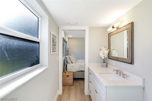 780 10th AVE 5, Naples, FL 34102