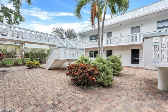 780 10th AVE 5, Naples, FL 34102