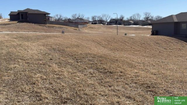 16071 Zac Lane, Bennington, NE 68007