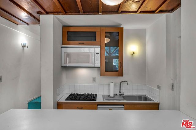 2519 Horse Shoe Canyon Road, Los Angeles, CA 90046
