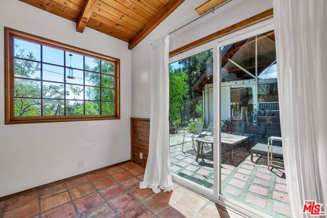 2519 Horse Shoe Canyon Road, Los Angeles, CA 90046