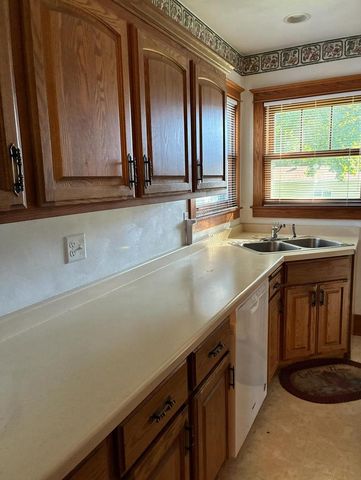 1422 OHIO STREET, Oshkosh, WI 54902