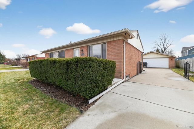 11638 Fairview Drive, Sterling Heights, MI 48312