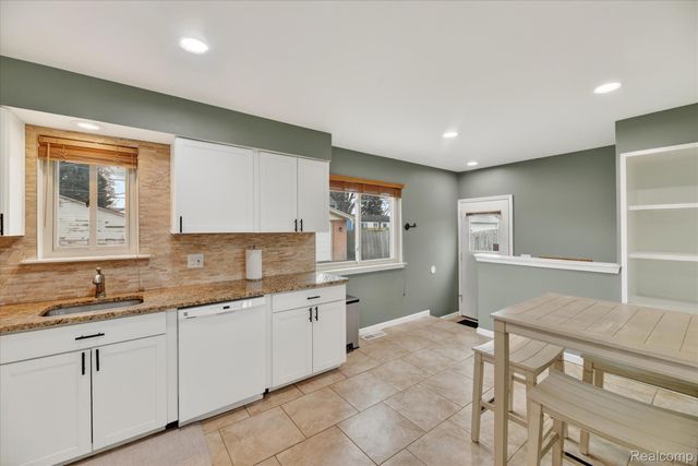 11638 Fairview Drive, Sterling Heights, MI 48312