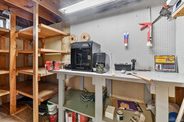 11638 Fairview Drive, Sterling Heights, MI 48312