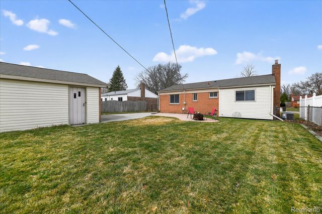 11638 Fairview Drive, Sterling Heights, MI 48312