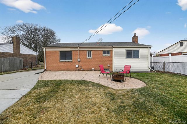 11638 Fairview Drive, Sterling Heights, MI 48312