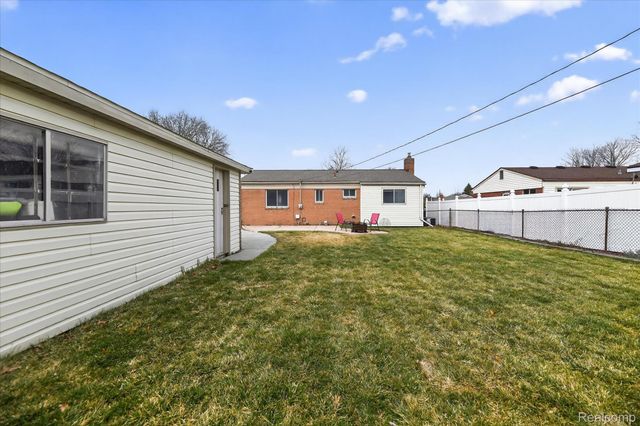 11638 Fairview Drive, Sterling Heights, MI 48312