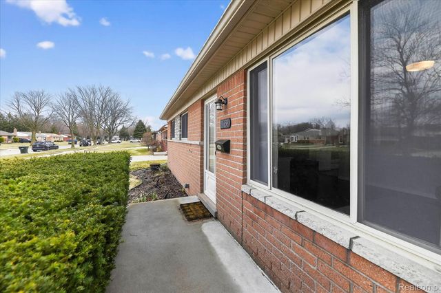 11638 Fairview Drive, Sterling Heights, MI 48312
