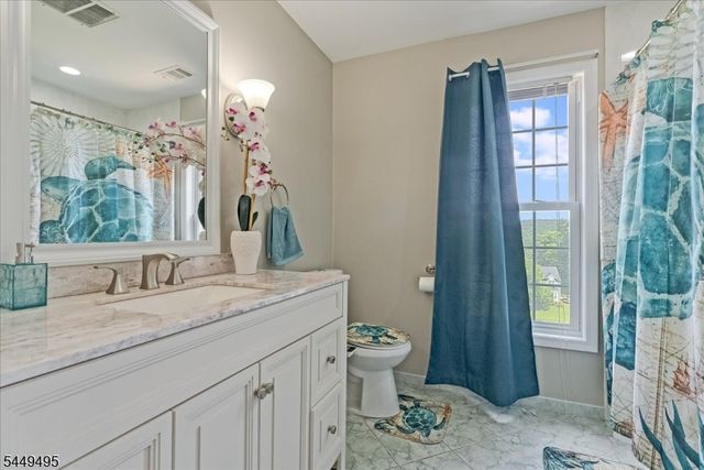 15 Ascot Ln, Byram Twp., NJ 07871