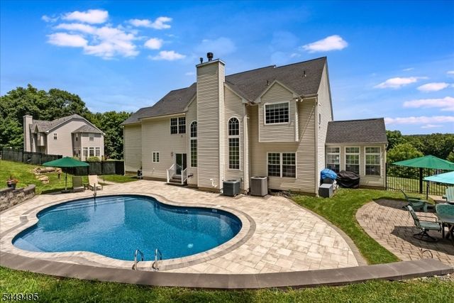 15 Ascot Ln, Byram Twp., NJ 07871