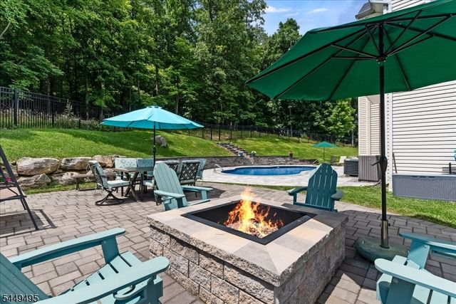15 Ascot Ln, Byram Twp., NJ 07871