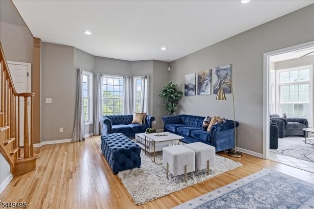 15 Ascot Ln, Byram Twp., NJ 07871
