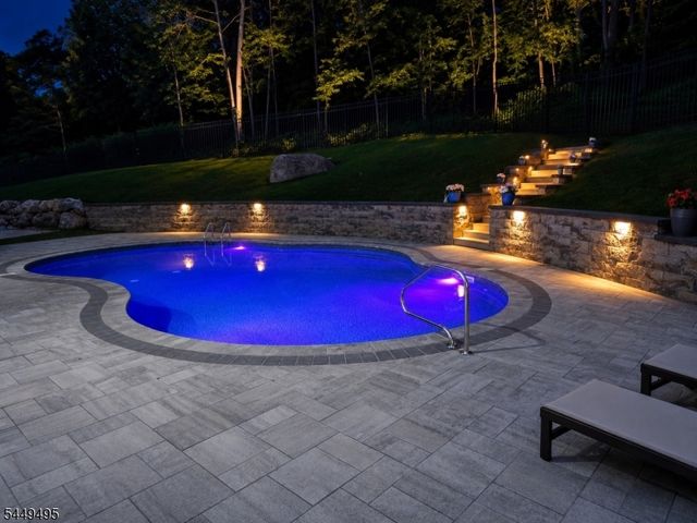 15 Ascot Ln, Byram Twp., NJ 07871