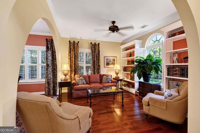 237 Lyman Hall, Savannah, GA 31410