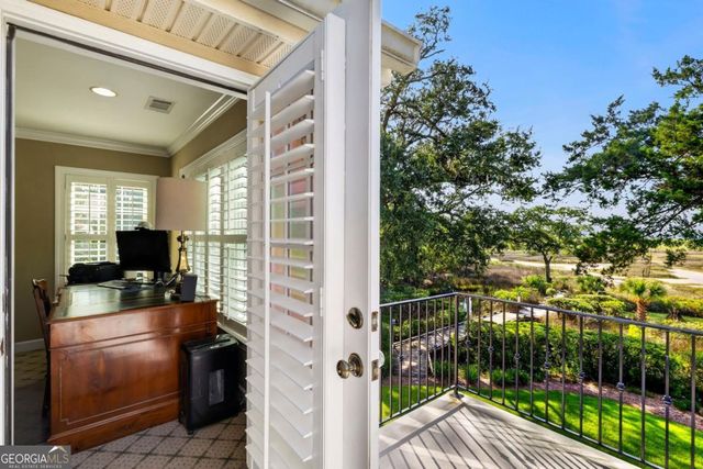 237 Lyman Hall, Savannah, GA 31410