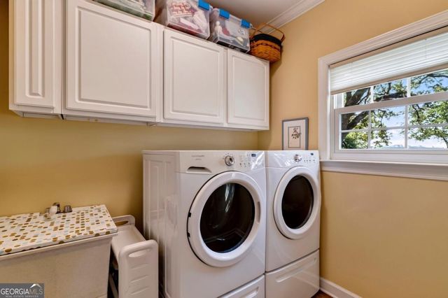 237 Lyman Hall, Savannah, GA 31410