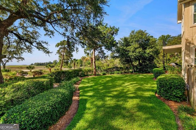 237 Lyman Hall, Savannah, GA 31410