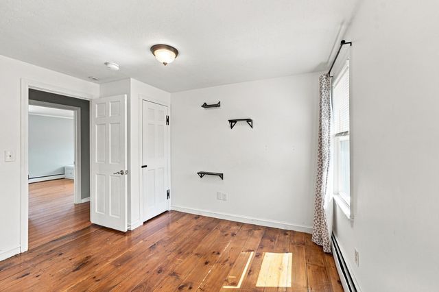 25 West St, Foxboro, MA 02035