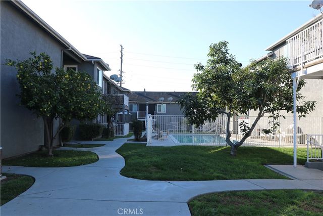 601 S Euclid Street 4, La Habra, CA 90631