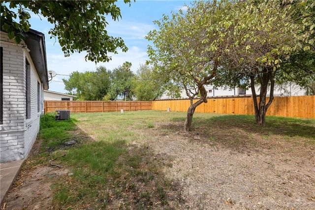 1808 N Cummings Avenue, Mission, TX 78572