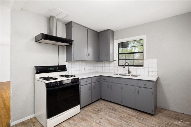 1808 N Cummings Avenue, Mission, TX 78572