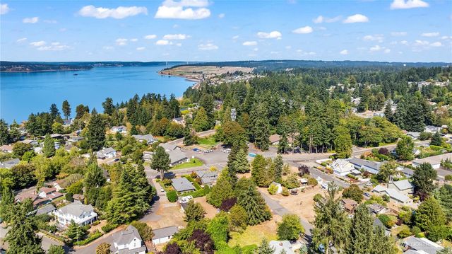 728 Blaine Street, Steilacoom, WA 98388