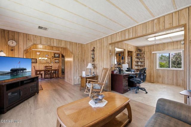 134 Poinsettia Gardens Drive 134, Ventura, CA 93004