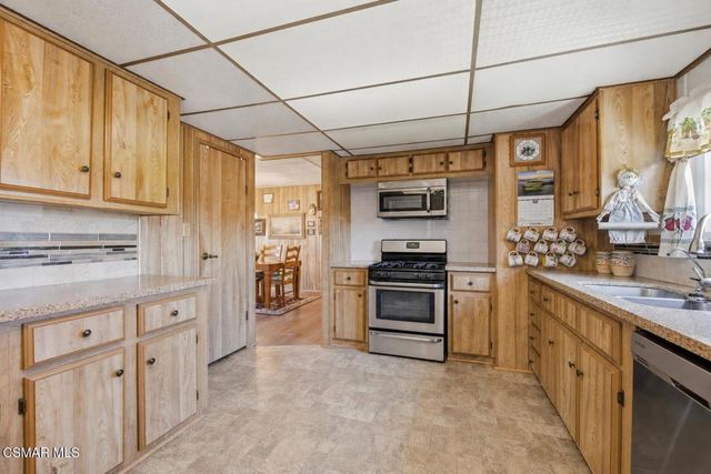 134 Poinsettia Gardens Drive 134, Ventura, CA 93004