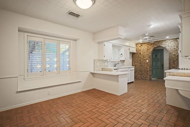 6805 Norfolk Avenue, Lubbock, TX 79413