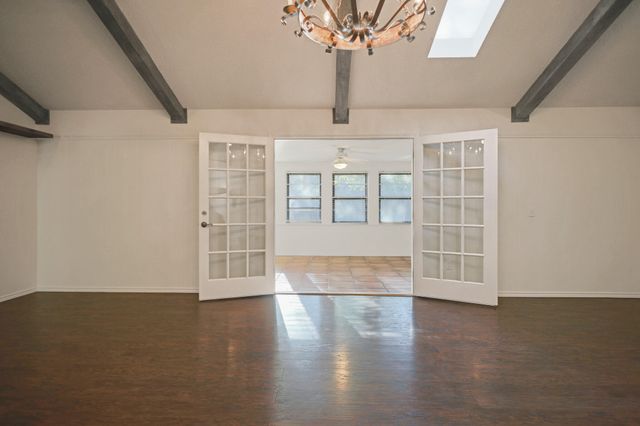 6805 Norfolk Avenue, Lubbock, TX 79413