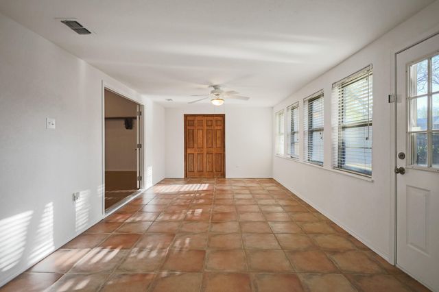 6805 Norfolk Avenue, Lubbock, TX 79413