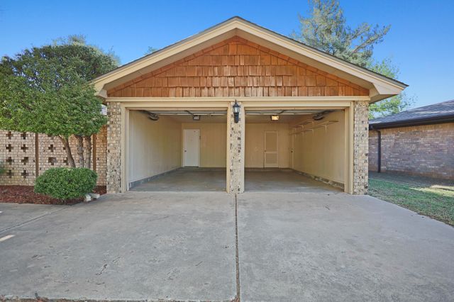 6805 Norfolk Avenue, Lubbock, TX 79413