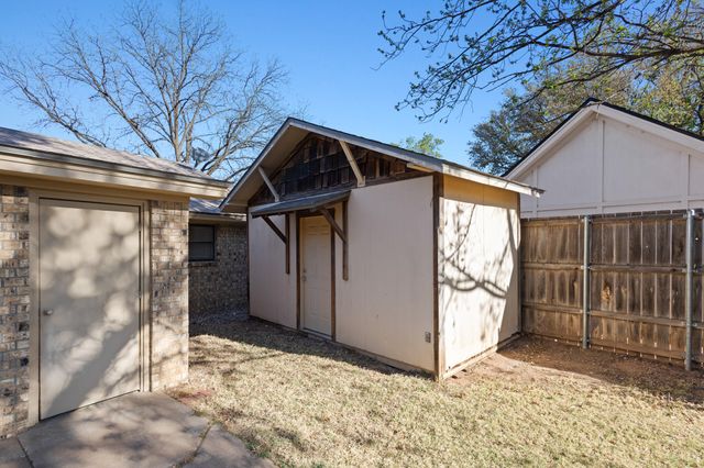 6805 Norfolk Avenue, Lubbock, TX 79413