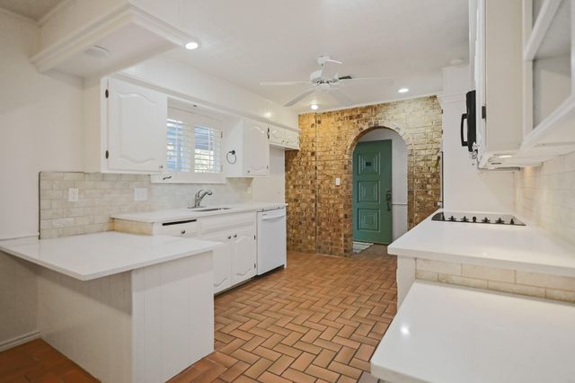 6805 Norfolk Avenue, Lubbock, TX 79413