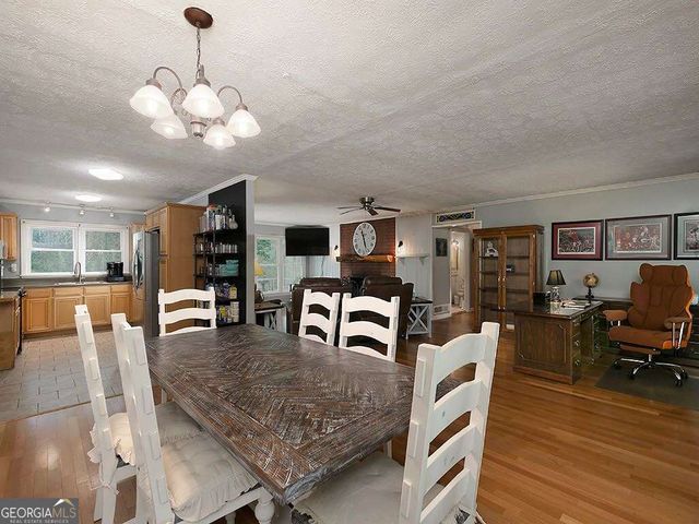 6325 Dodgen Road SW, Mableton, GA 30126