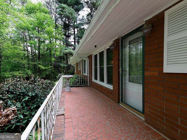 6325 Dodgen Road SW, Mableton, GA 30126