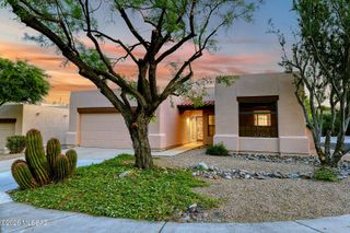 3322 W Quail Haven Circle, Tucson, AZ 85745