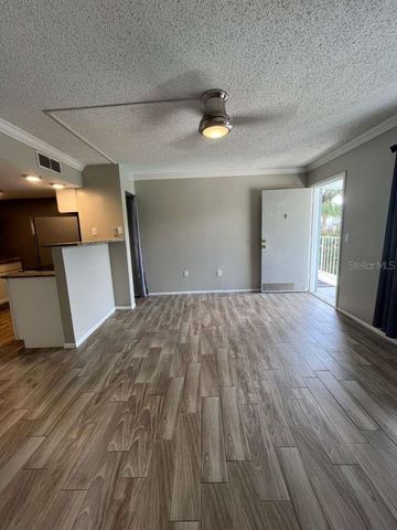 131 WATER FRONT WAY 220, Altamonte Springs, FL 32701