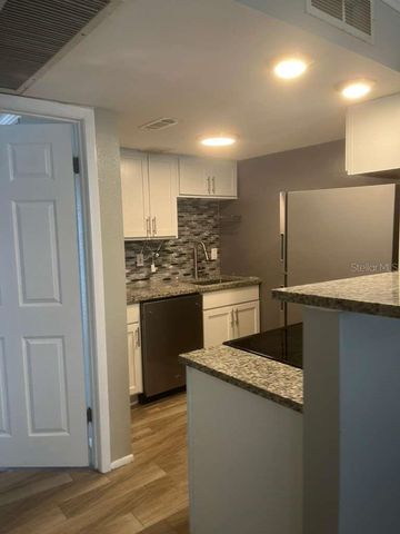 131 WATER FRONT WAY 220, Altamonte Springs, FL 32701