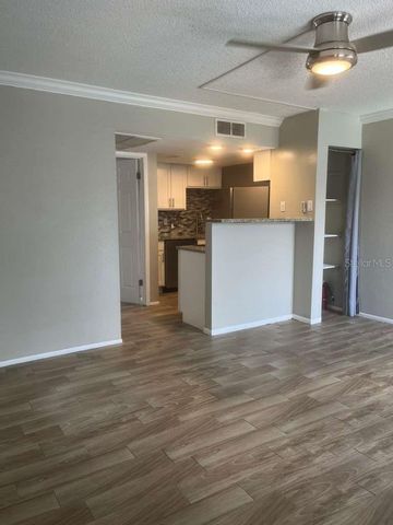 131 WATER FRONT WAY 220, Altamonte Springs, FL 32701