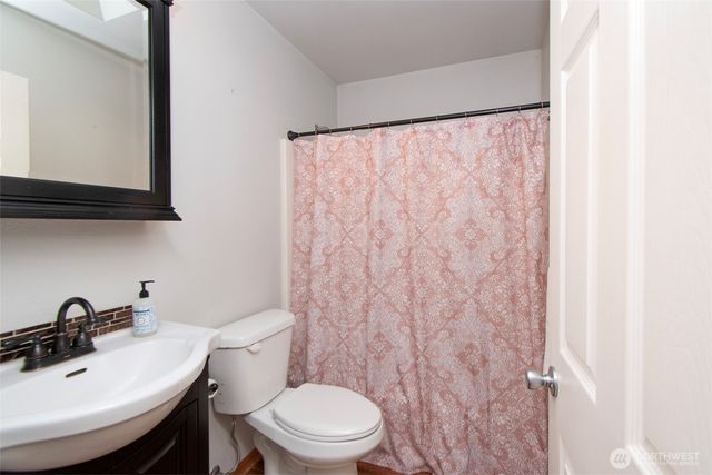 201 Duke Drive, Sequim, WA 98382