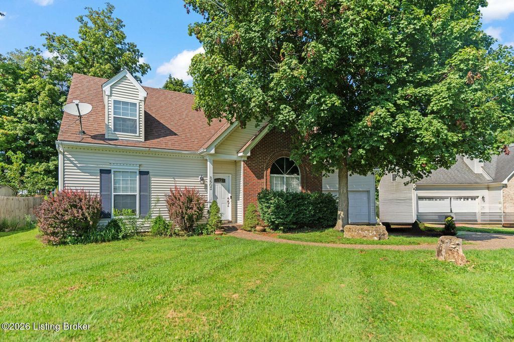 8603 Raintree Cir, Pewee Valley, KY 40056