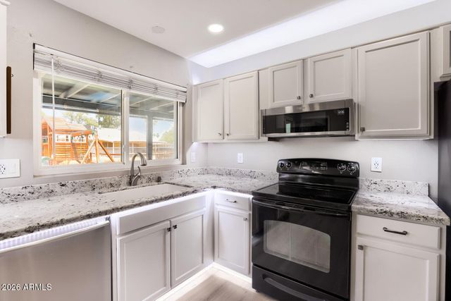 7140 W MESCAL Street, Peoria, AZ 85345