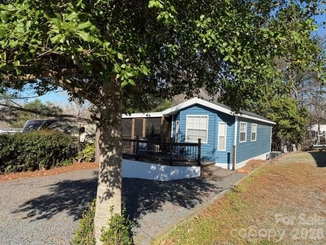 206 Cardinal Drive 679, New London, NC 28127